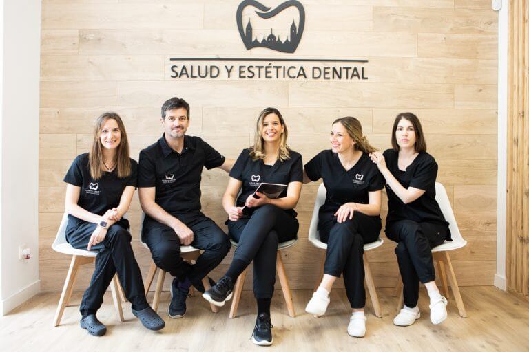 Equipo Pilar Henrique Dentista Zaragoza